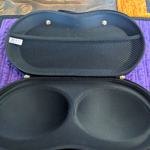 Jacky's Collection molded bra purse in white and black lace - Picture 3 of 3